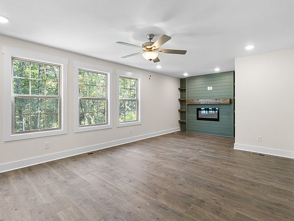 3rd image of 206 Wexford Way Lot 69