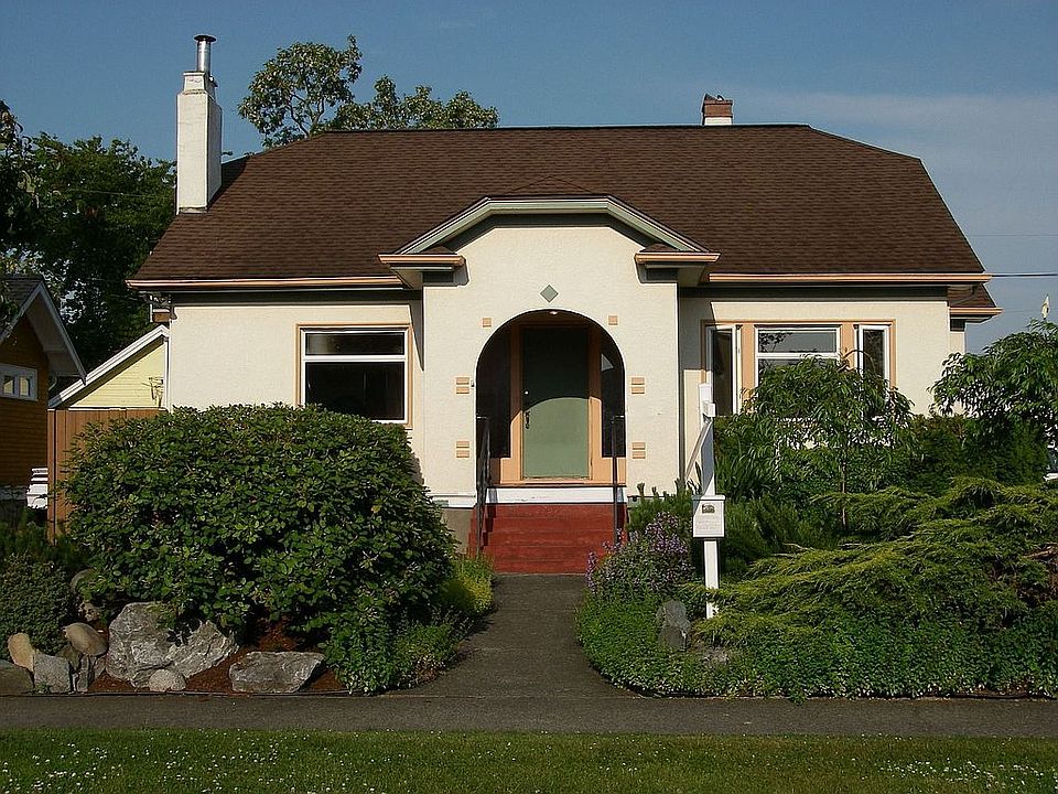 2nd image of 2734 Walnut St