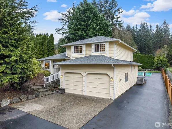 17423 18th Avenue W, Lynnwood, WA 98037