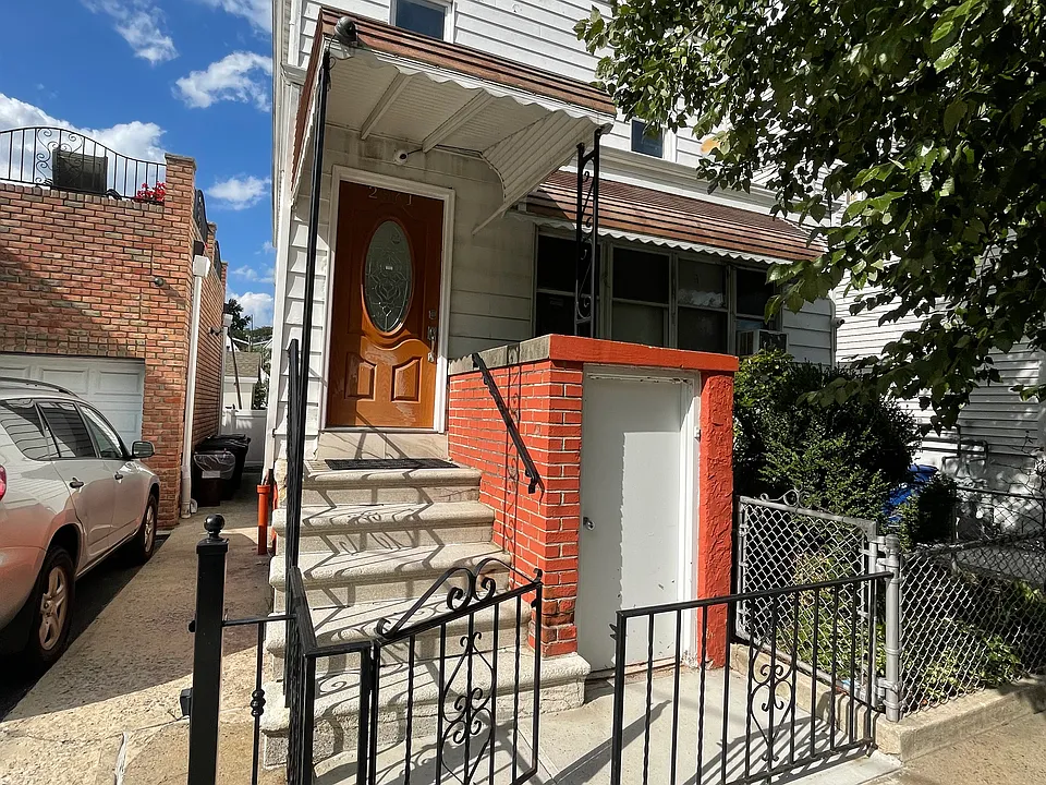 Roebling Ave