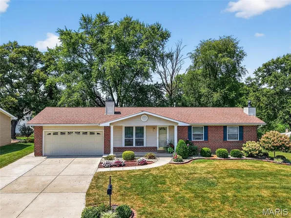 2001 Maple Tree St, Saint Peters, MO 63376