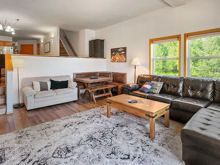 170 Fawn Ct — Photo 4