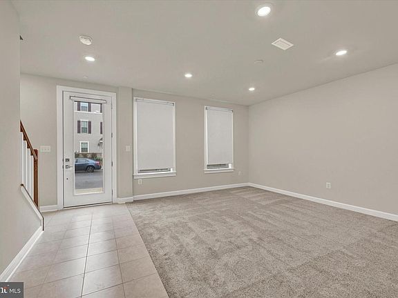 4th image of 1729 Mill Branch Dr