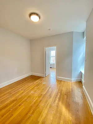 Rented by Waverly Realty Associates | media 23
