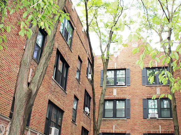 2nd image of 1112 W Montana St #3