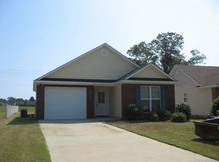 3911 Lillian Guest Cir, Valdosta, GA 31605