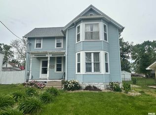 335 E South St, Mendon, IL 62351