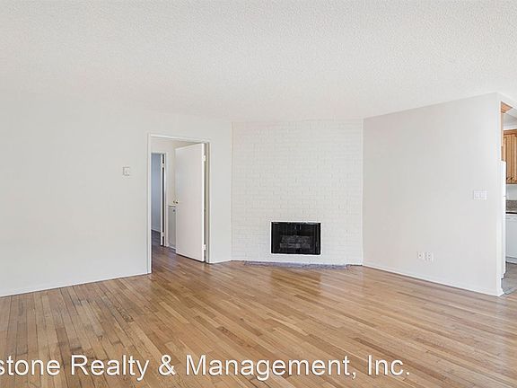 2nd image of 2451 20th St APT 2