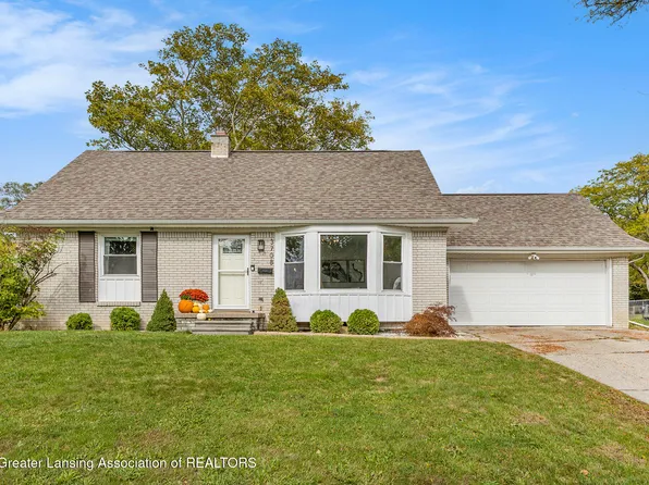 3708 Glasgow Dr, Lansing, MI 48911