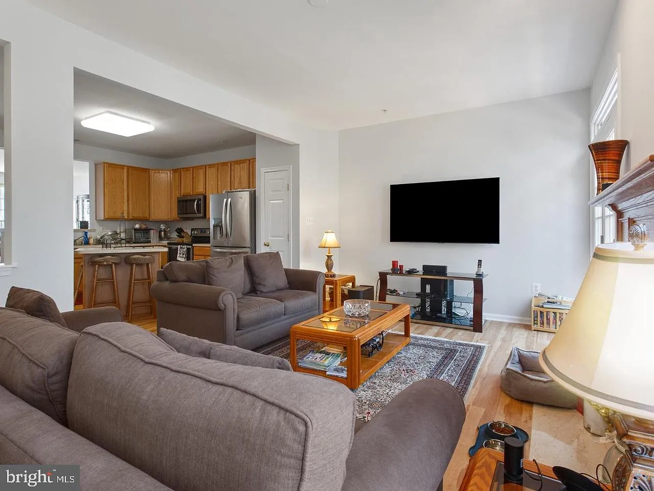 4 bed, 4.0 bath, 1760 sqft, $3,900 — Photo 3