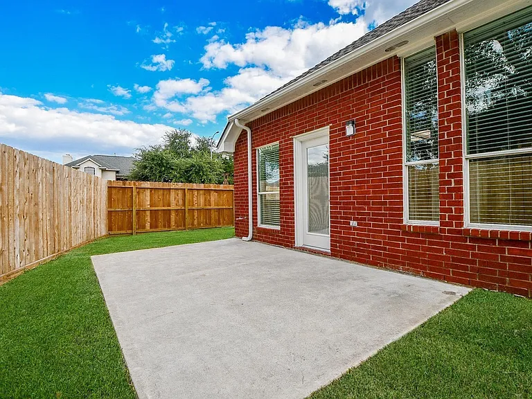 802 Childers Ct — Photo 48