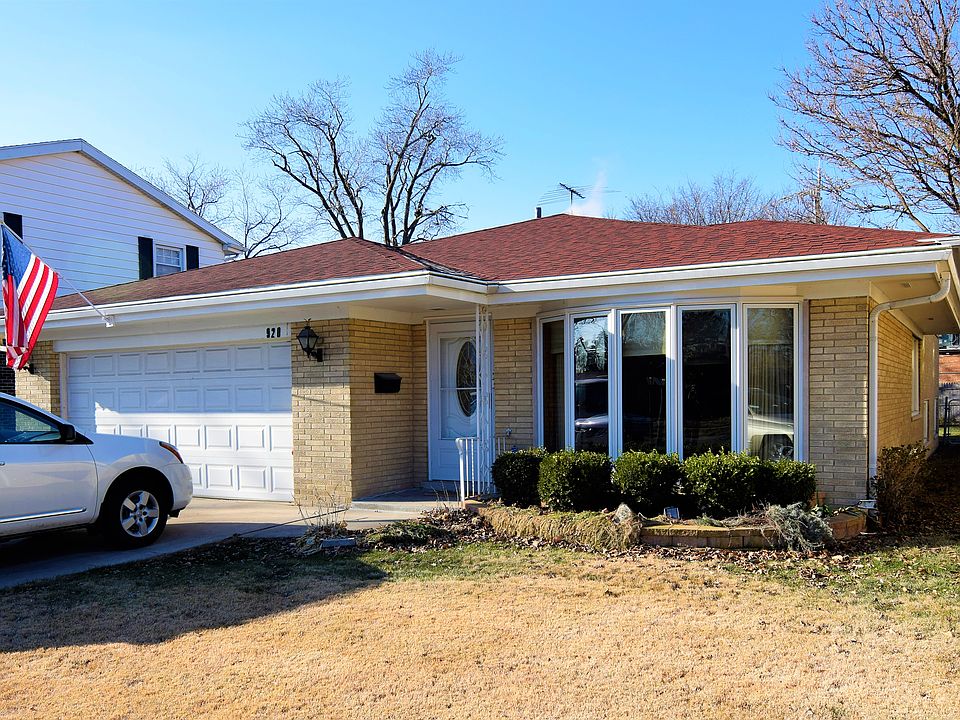 1st image of 920 Worchester Ave