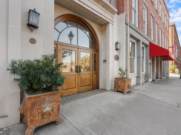 165 Bay St #402W, Savannah, GA 31401