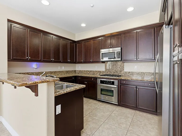 1713 Cripple Creek Dr — Photo 12