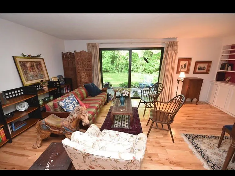 9 Chadwick Ct #9 — Photo 31