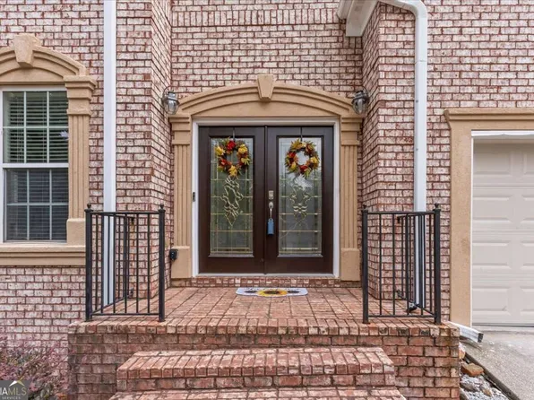 3113 Brians Creek Dr SE, Conyers, GA 30013