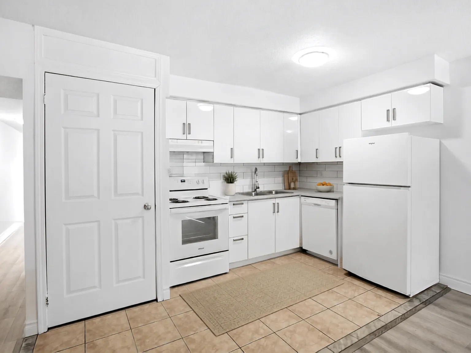 1155 Lansdowne Avenue — Photo 4