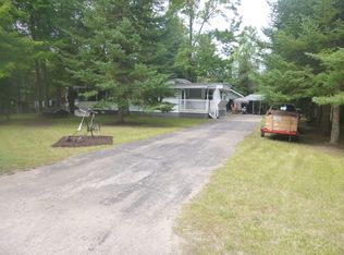 608 Whitetail Dr, Prudenville, MI 48651