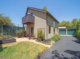 2125 10th St #B, Berkeley, CA 94710