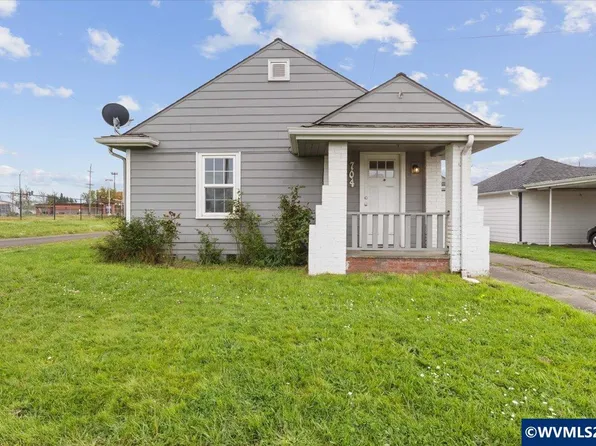 704 16th Ave SW, Albany, OR 97321
