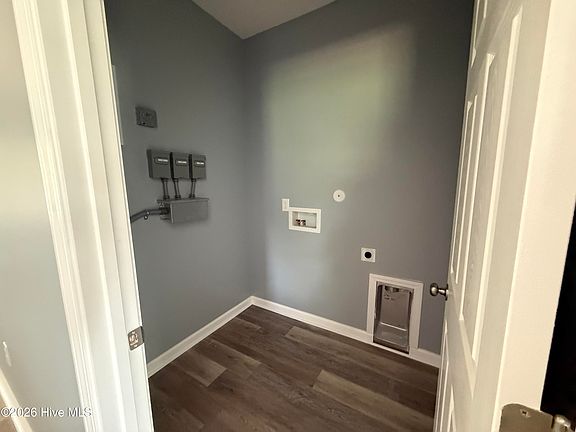 4th image of 216 Pearl Street
