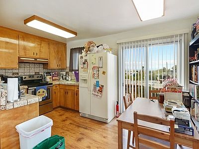3rd image of 348-352 Mastick Ave