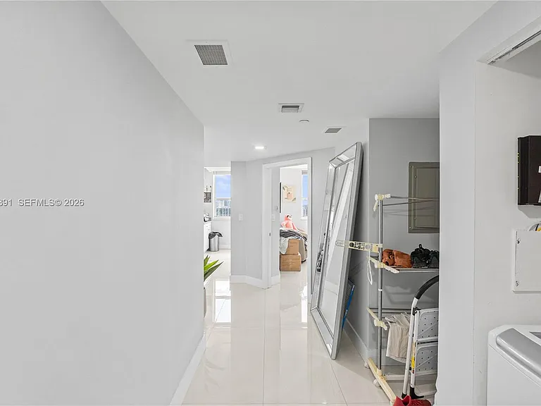 19501 W Country Club Dr #1904 — Photo 14