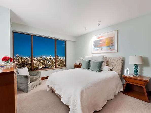 200 East 69th Street 44A image 13 of 14