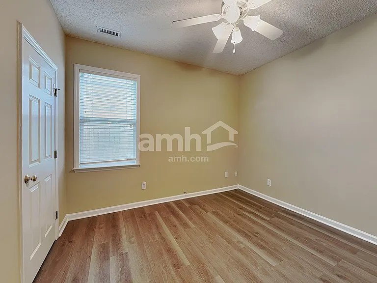 1020 Dual Parks Rd — Photo 12