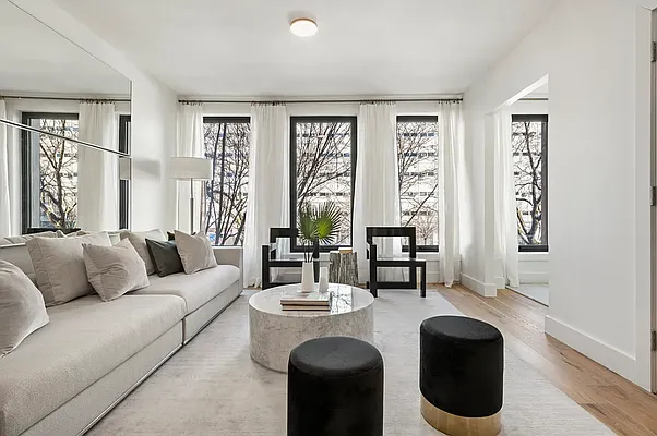 Rented by EASYRENT REALTY LLC | media 8