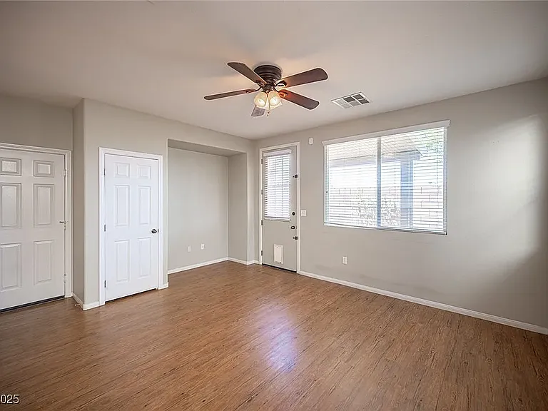 8368 Creek Canyon Ave — Photo 4