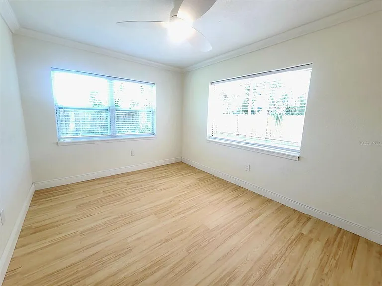 2494 Del Rio Way — Photo 21