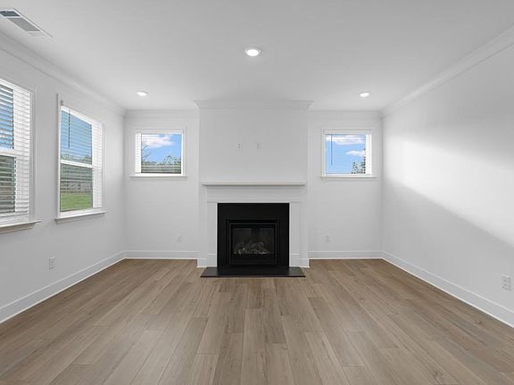 7th image of this home