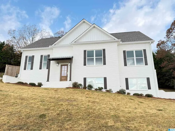 210 Cottage Ct, Springville, AL 35146
