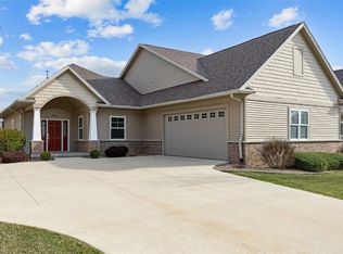 3930 Red Cedar Dr NE #A, Cedar Rapids, IA 52402