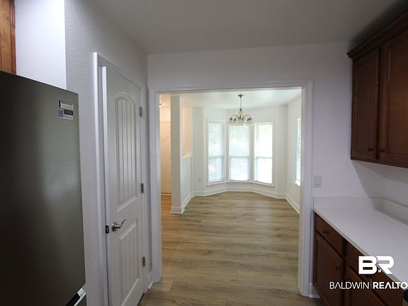 5th image of 1716 Toulouse Ln