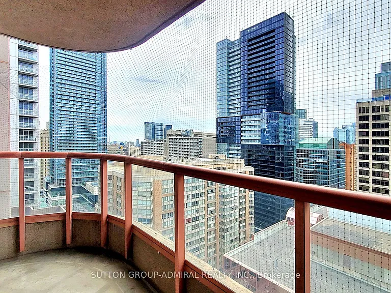 736 Bay St #2001 — Photo 7