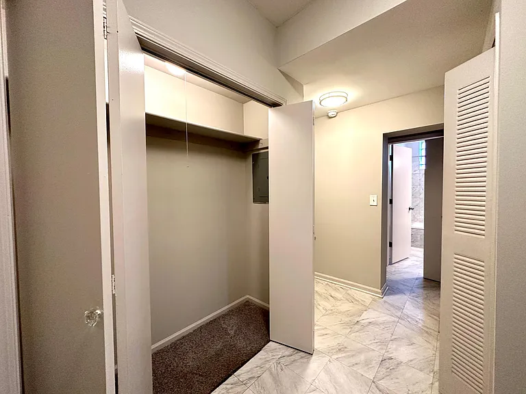 617 W Drummond Pl #GBE — Photo 12