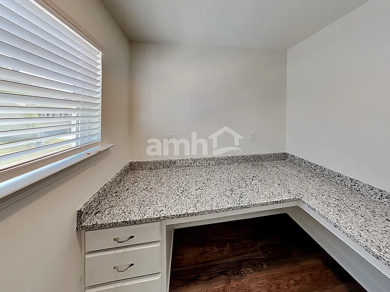 412 Tributary Ln — Photo 10