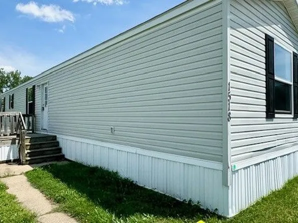 1518 Cobblestone Cir S, Mishawaka, IN 46544