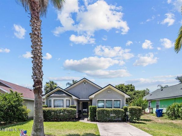 182 Cabrillo Ln