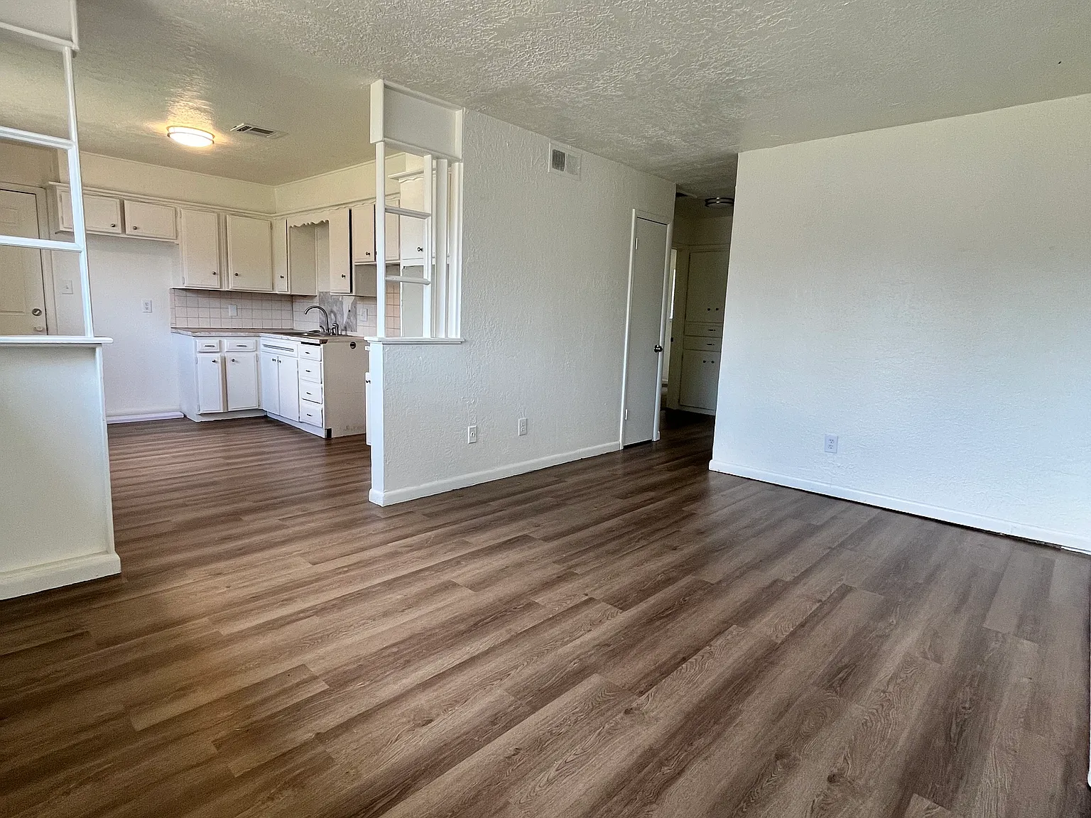4 bed, 1100 sqft, $1,550 — Photo 4