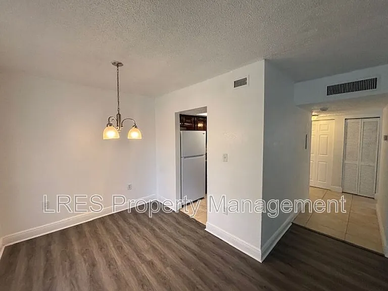 4725 S Texas Ave #C — Photo 8