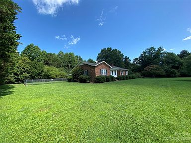 91 Riverside Farm Ln, Hiddenite, NC 28636 | Zillow