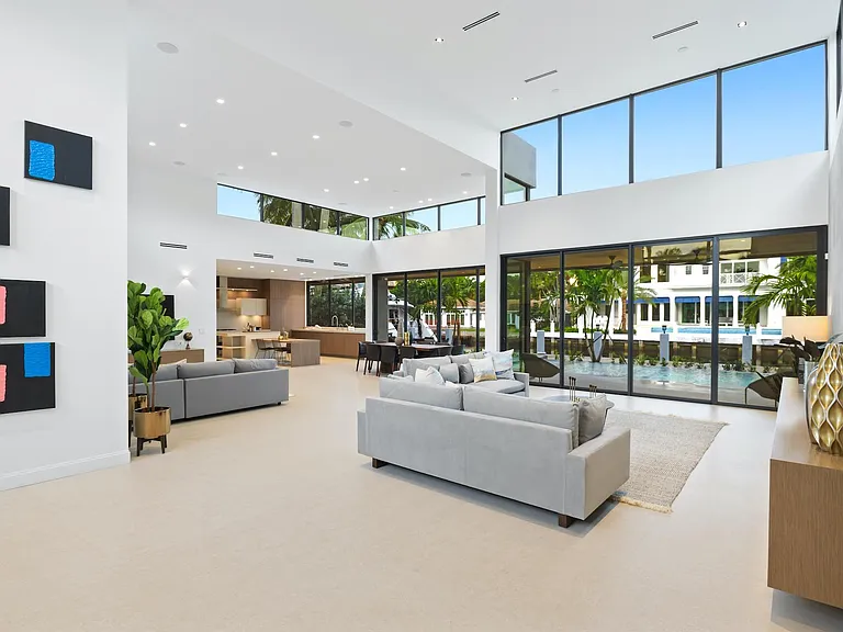 401 Royal Plaza Dr — Photo 16