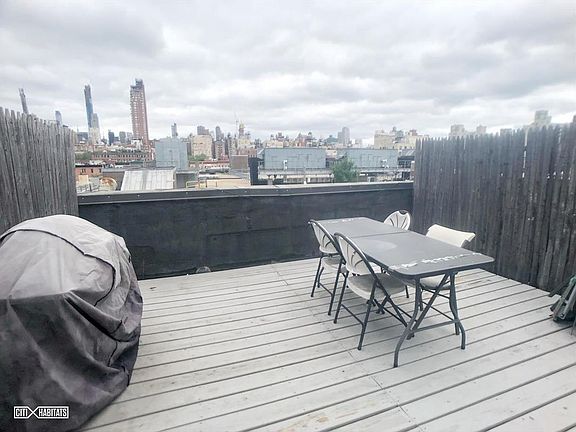 2nd image of 113 W 85th St APT 4A