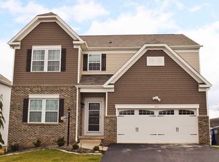 211 Old Hickory Rd, Zelienople, PA 16063