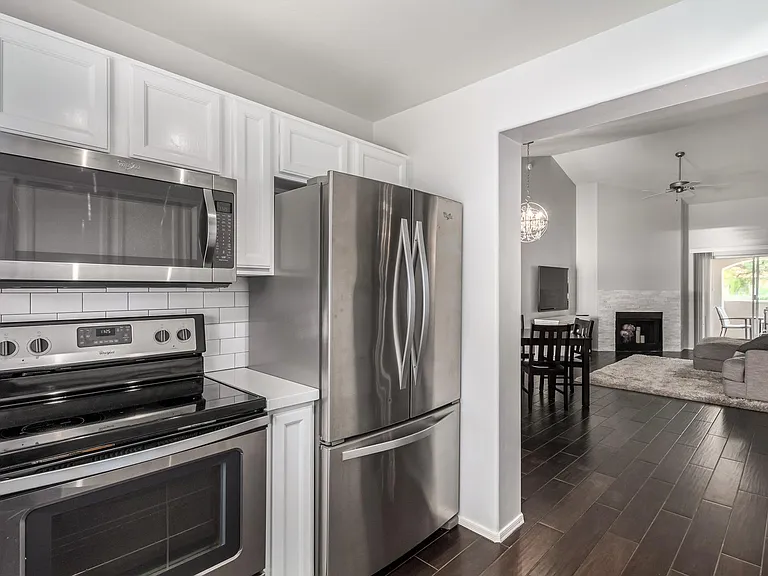 10401 N 52nd St #229 — Photo 11