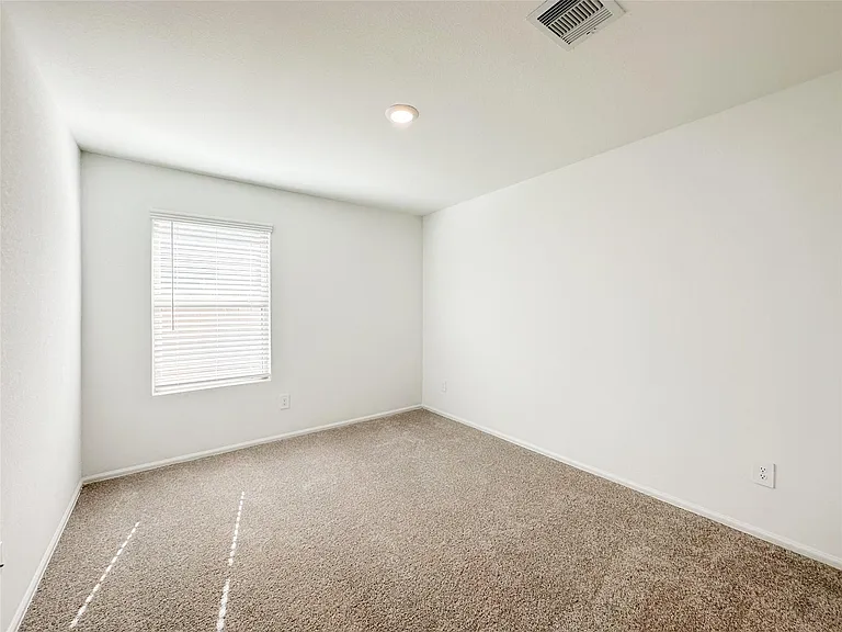 1444 Las Cuevas Dr — Photo 16