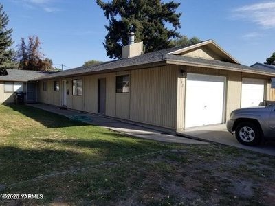 517 N 27th Ave, Yakima, WA, 98902